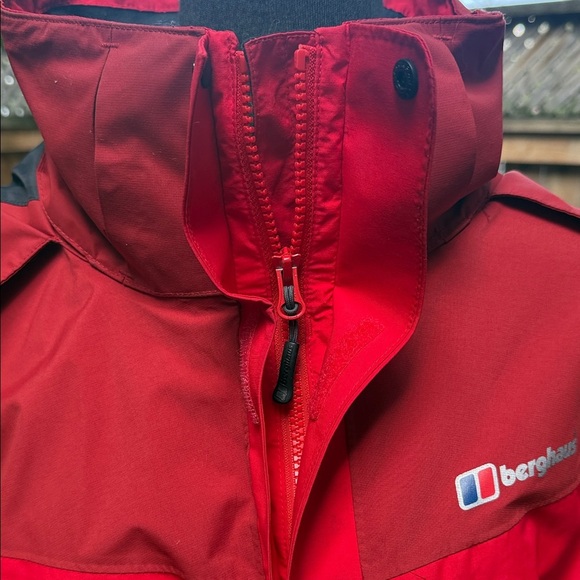 Men’s Berghaus Hydroshell Elite Vibrant Red Outdoor Hooded Jacket. Size L. - Picture 7 of 12